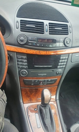 Mercedes-Benz Klasa E cena 11300 przebieg: 224500, rok produkcji 2004 z Bardo małe 254